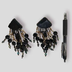 Light weight black earrings